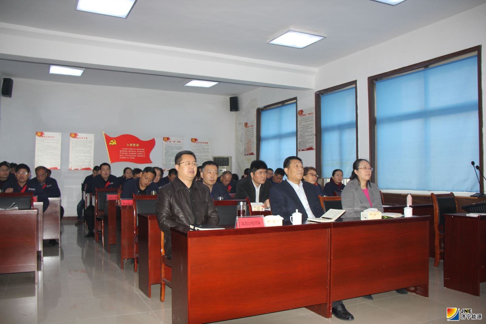 1544081908114197.jpg 2018年12月1日,落陵盛源公司开展新能源锂电池专题培训(张芃芃)01(2).JPG