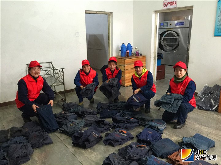 1551851820839808.jpg 2019年3月5日,运河煤矿团委组织开展“学雷锋”活动(丁晓晓 马翠).jpg