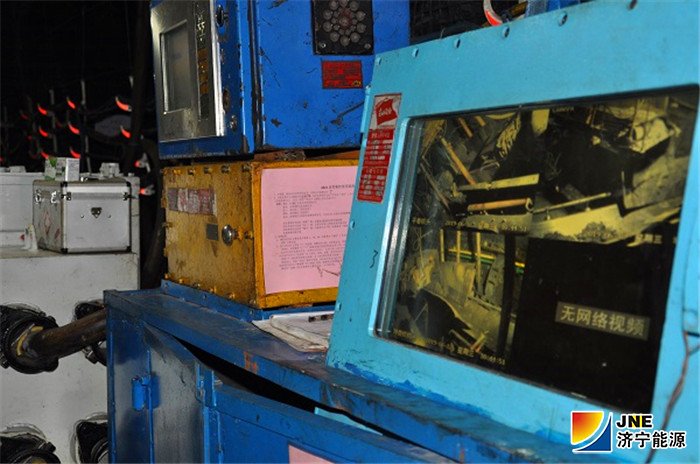 1563238195753056.jpg 花园煤矿:花园煤矿4321综采工作面“三机”控制终端.jpg