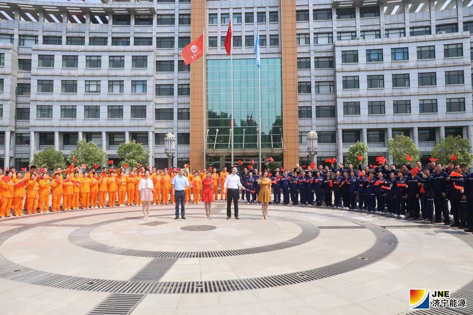 1571107970442753.jpg 2019年10月10日,阳城煤电“不忘初心、牢记使命”主题教育见行动3.JPG