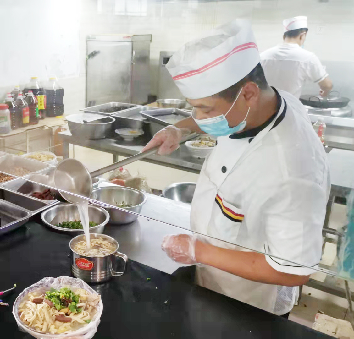 1631669516857303.jpg 安居煤矿:特色小吃赋能职工幸福指数提升2.jpg