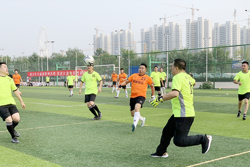 1633600366305904.jpg 这场比赛有点燃!——阳城煤电在集团公司职工运动会.jpg