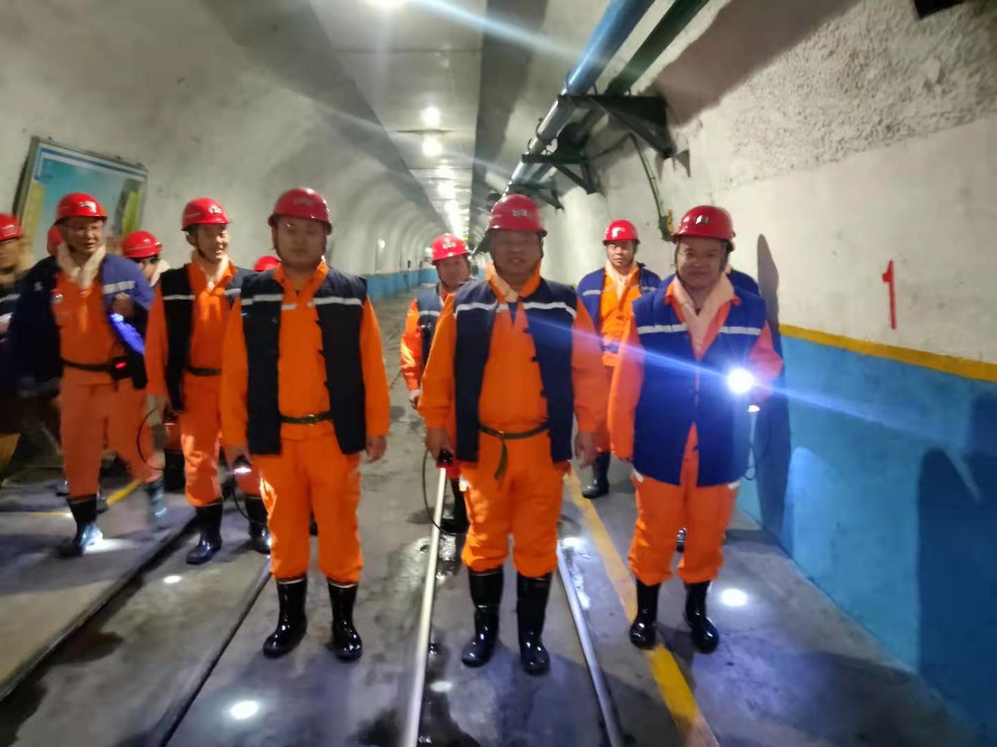 1639819794527755.jpg 2021年12月14日,国家矿山安全监察局山东局监察执法三处检查组到运河煤矿开展安全监察(周法乐 王振明 徐秀娇) (2).jpg