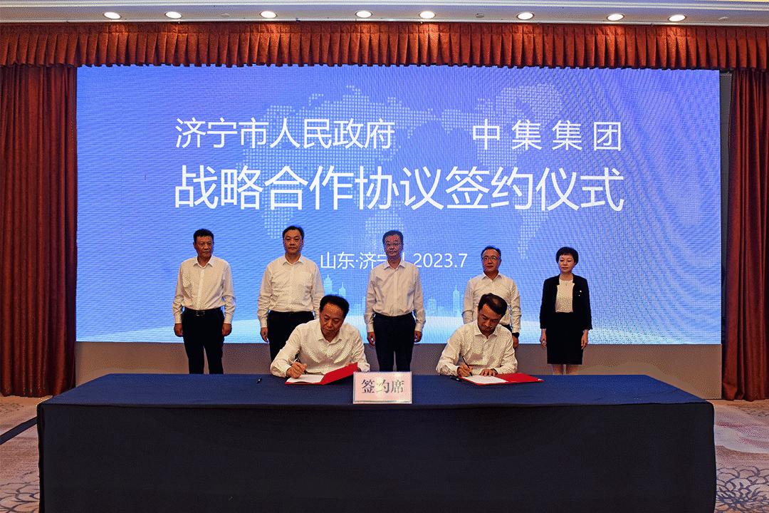 1688524937448213.gif 640.gif