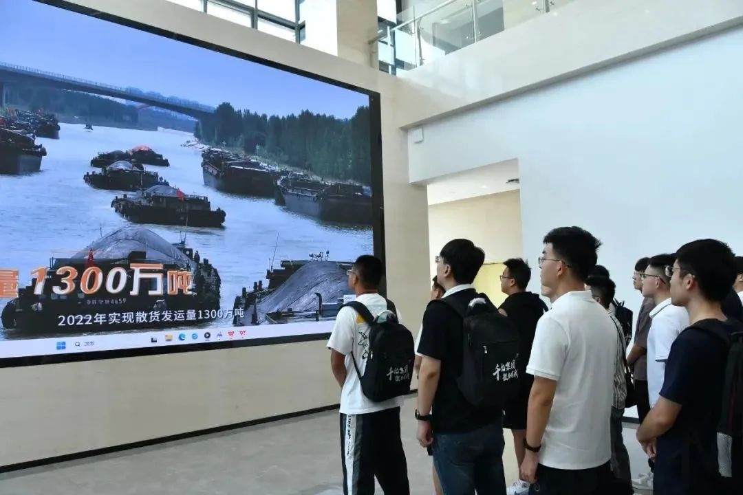 1704607373894372.jpg 640.jpg