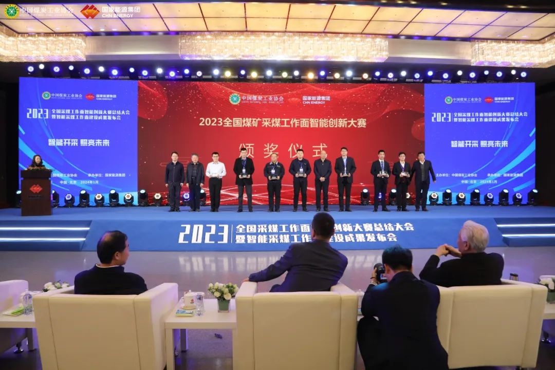 1704700557497920.jpg 640666.jpg