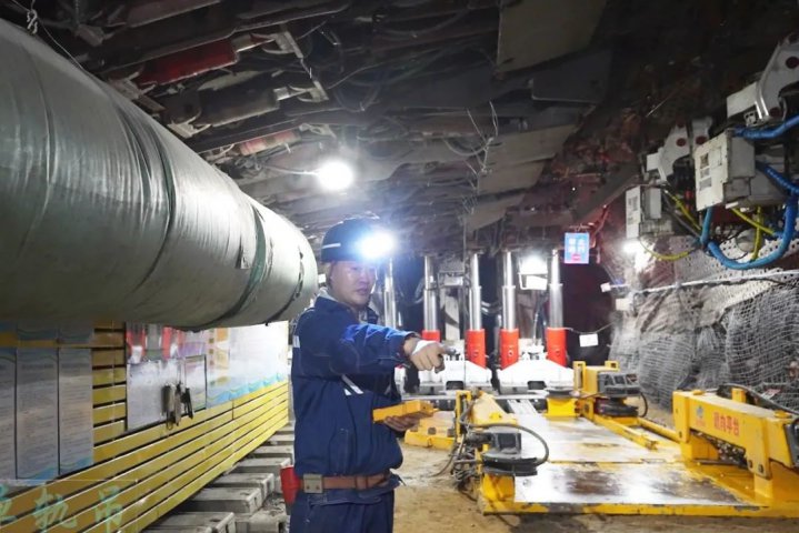 工艺改革，安居煤矿工作面回撤实现本质安全