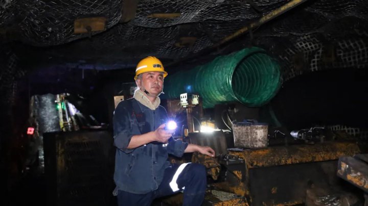 遵规守纪先进典型丨王先伟：清廉做人，廉洁做事