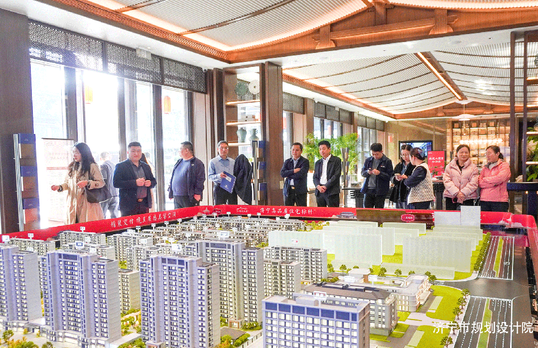 1763518340587857.gif 640.gif